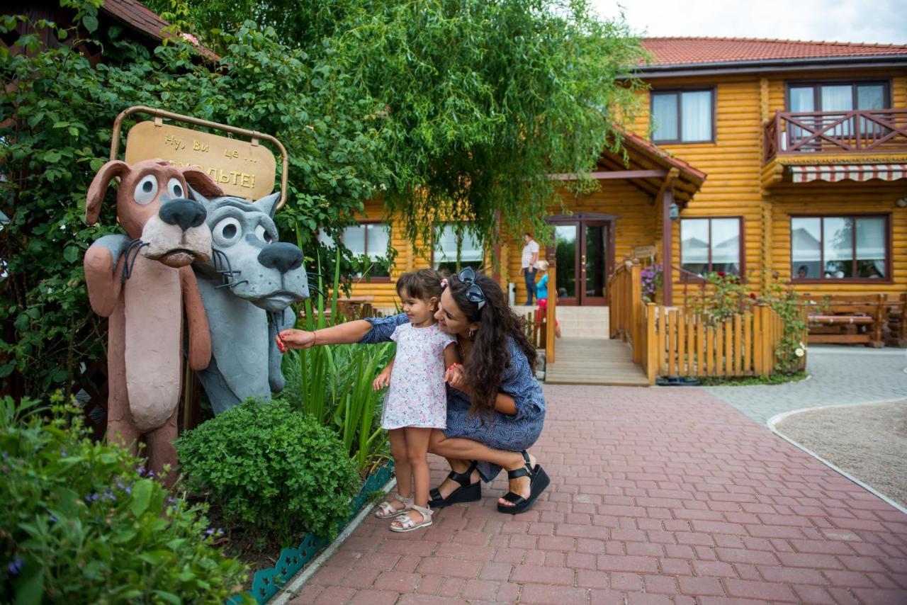 Комплекс Відпочинку Пампушка & Подушка Burlach'ya Balka Exterior foto